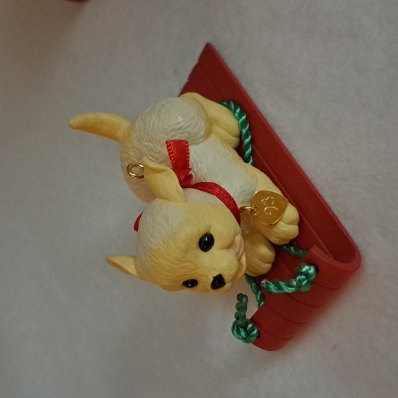 HALLMARK GOLDEN RETRIEVER PUPPY LOVE 1993 Ornament in box - Picture 2 of 4